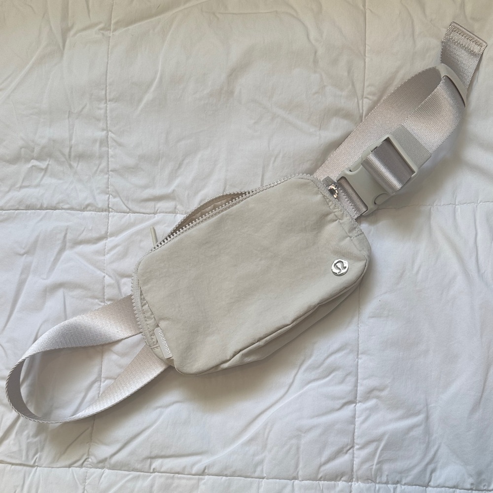 Lululemon Ivory Belt Bag